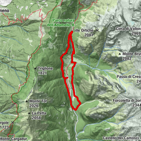 Unterwegs im Tal “Val Algone“, im Naturpark Adamello Brenta
